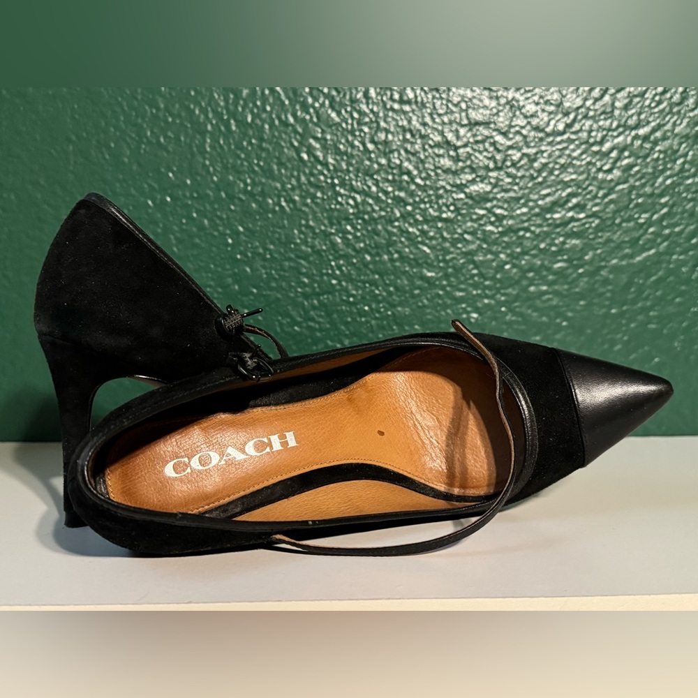 Classic heels. Cute and elegant.
